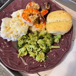 Meet your Posher, Latosha